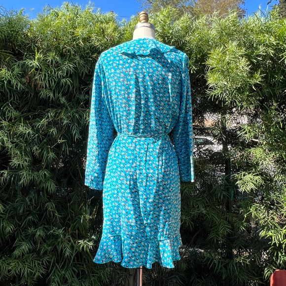 Veronica Beard dress, color blue with red and white flowers, size 8 - Picture 7 of 9